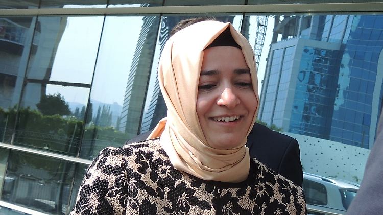 Die türkische Familien- und Sozialministerin Fatma Betül Sayan Kaya.