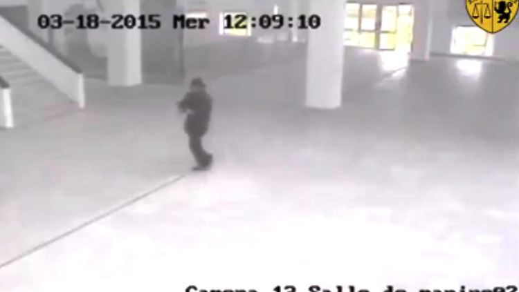 März 2015: Ein Foto eines Terroristen aufgenommen von einer Überwachungskamera im Bardo-Museum in Tunis.