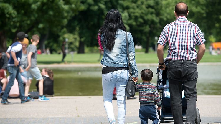 Eltern, die in Deutschland arbeiten, aber deren Kinder im EU-Ausland leben, müssen mitunter auf das deutsche Kindergeld verzichten.