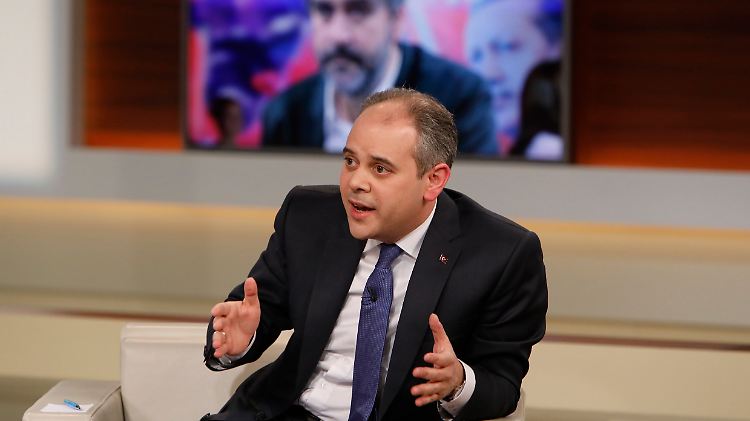 Die Türkei habe das Recht, zu verlangen, dass ihre Staatsbürger sagen dürfen, was sie wollen, sagt Akif Çağatay Kılıç.