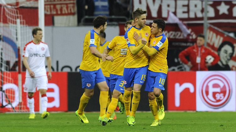Braunschweiger Jubel nach dem Tor zum 1:1.
