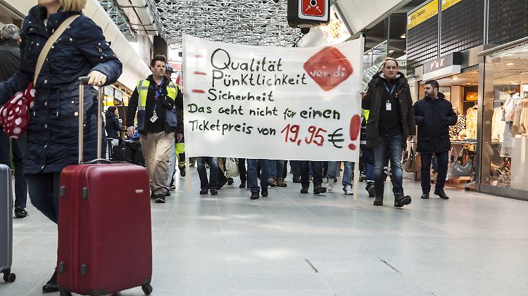 Der Streik soll noch bis Mittwochfrüh dauern.