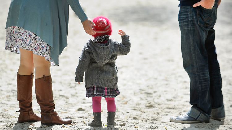 Eine höhere Lebenserwartung wiesen laut Studie sowohl verheiratete als auch unverheiratete Menschen mit Kindern auf.
