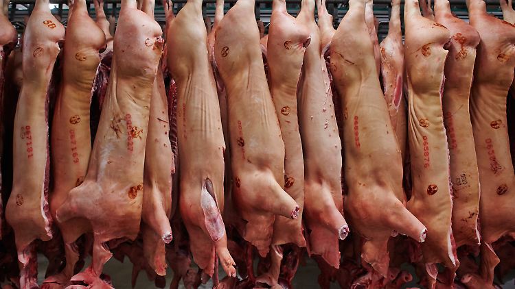 Woher kommen Fleisch und Gemüse? Lebensmittel sollen künftig rückverfolgbar sein - die EU-Staaten sollen mehr Kontrollen durchführen.
