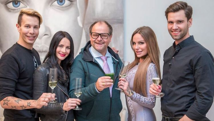 Stößchen - wie der Schein doch trügen kann. 