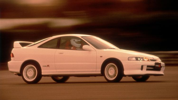 Der Honda Integra Type-R ist nicht nur ein Youngtimer, er sieht inzwischen auch kultig aus. 