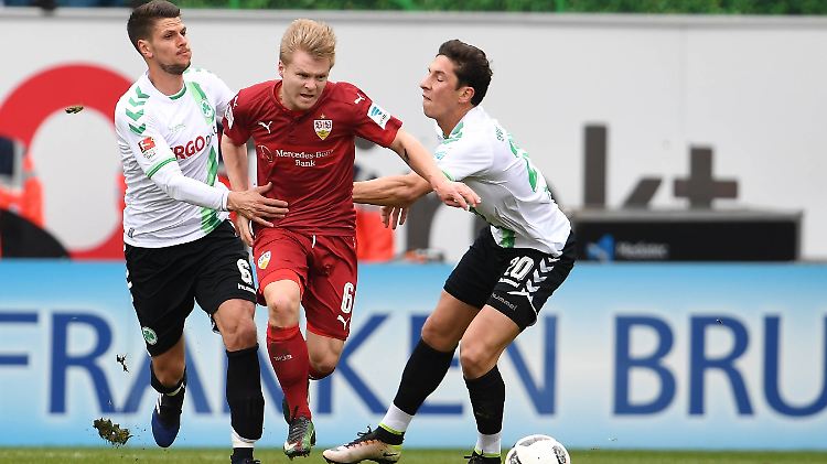 Die Fürther nahmen den VfB in die Zange - und siegte am Ende.