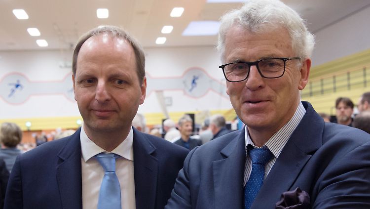 Wellmann (r.) und Heilmann lieferten sich einen schmutzigen Wahlkampf - am Ende setzte sich Heilmann durch.