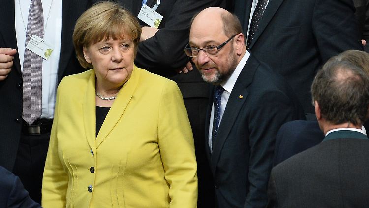 Konkurrenten bei der Bundestagswahl 2017: Merkel und Schulz im Februar.