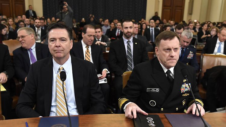 FBI-Chef Comey und NSA-Chef Rogers vor dem Geheimdienstausschuss des Repräsentantenhauses.