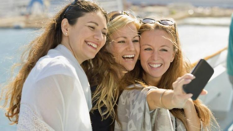 Reisen nur mit Frauen: Einige Reiseveranstalter bieten das an - und viele Urlauberinnen schätzen das.