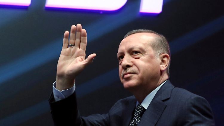 "Was muss eigentlich noch passieren, bis wir irgendwann mal sagen, jetzt ist es gut?": Recep Tayyip Erdogan.