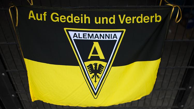 Alemannia Aachen ist das jüngste Beispiel für die andauernd von der Insolvenz bedrohten Regionalligisten. Viele übernehmen sich beim Versuch, den Aufstieg zu meistern.