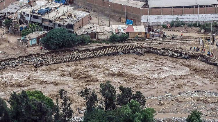 Die anhaltenden Regenfälle haben in Peru tödliche Überschwemmungen verursacht.