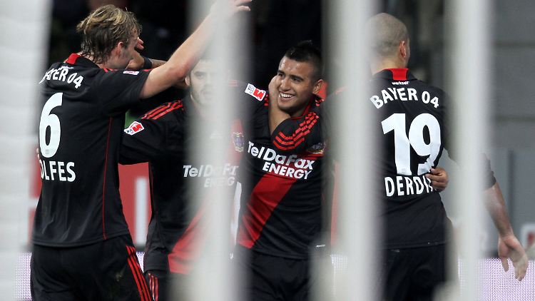 Leverkusen rettet einen Punkt - und muss weiter auf einen "Dreier" gegen die Bayern warten. 