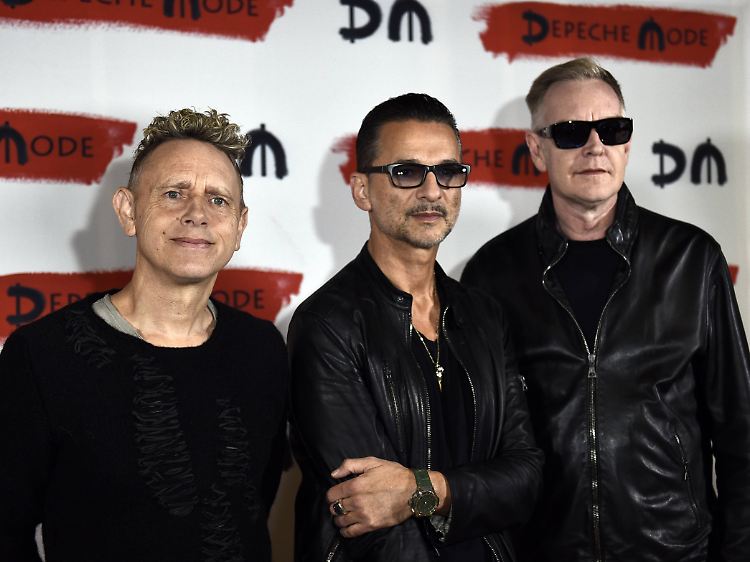 Bereits im Oktober 2016 gaben Depeche Mode eine Pressekonferenz zu ihrem neuen Album.