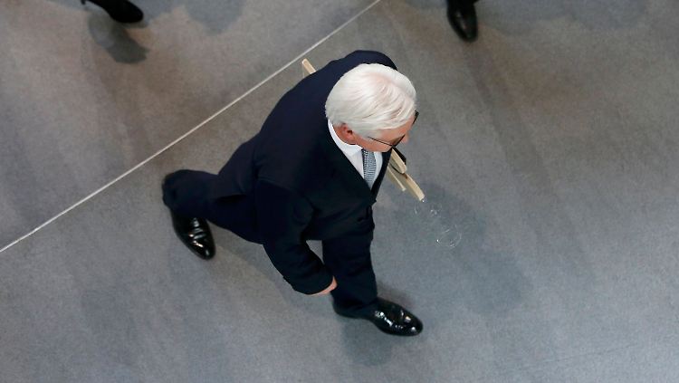 "Die Staatsform der Mutigen - das ist die Demokratie!", sagt Steinmeier.