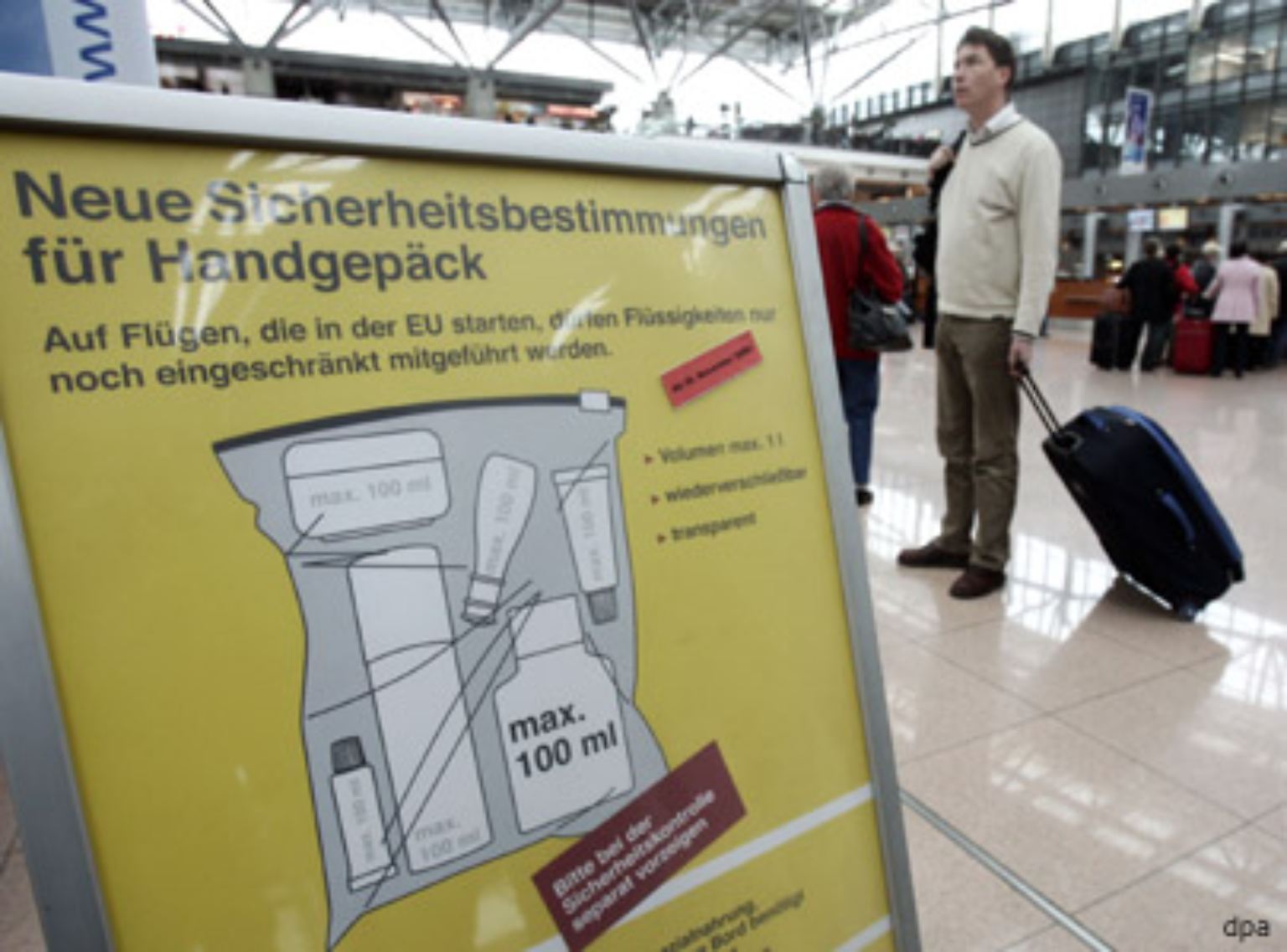 Seit 6. Oktober 2006 gelten in Europa neue Regeln für Handgepäck im Flugzeug.