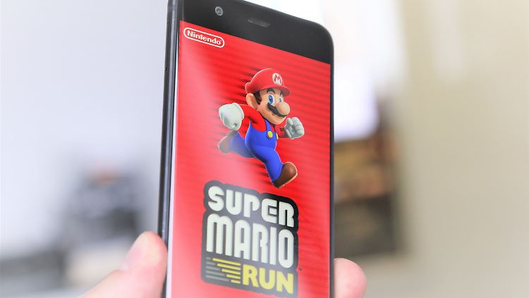 Super Mario hüpft ab sofort auch über die Displays von Android-Geräten. 
