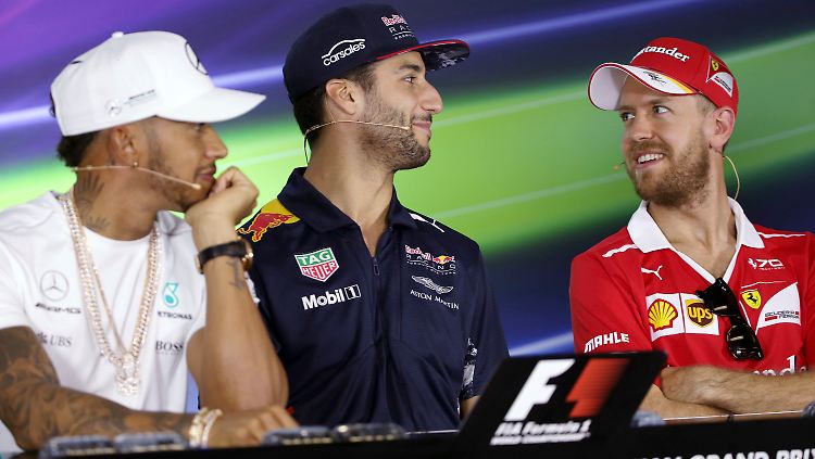 Voller Vorfreude auf das Wochenende: Lewis Hamilton, Daniel Ricciardo und Sebastian Vettel (v.l.).
