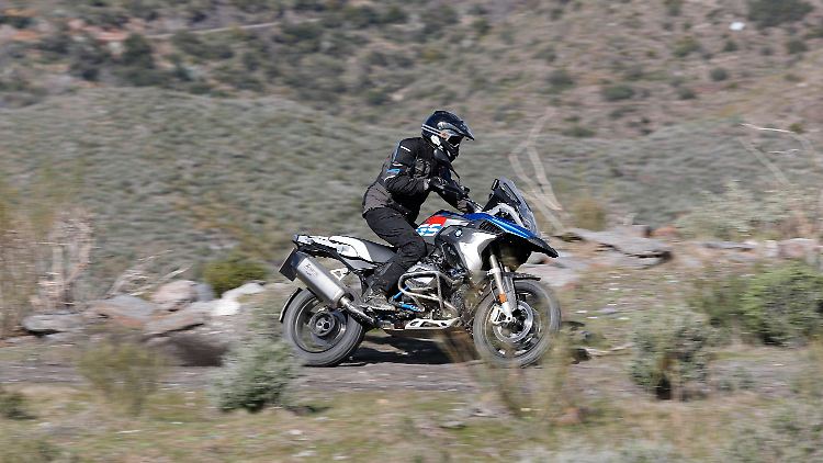 Weniger Komfort und mehr technische Raffinesse machen die BMW R 1200 GS zu einem echten Rallye-Bike.