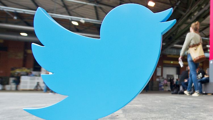 Twitter macht seit Jahren massive Verluste, mit einem Bezahlmodell will der Konzern nun gegensteuern.