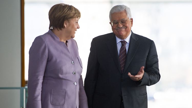Auf der Suche nach einer "positiven Dynamik" für die Zwei-Staaten-Lösung: Kanzlerin Merkel und Palästinenserpräsident Abbas in Berlin.