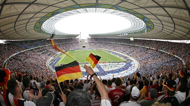 Hat Deutschland die WM nur aufgrund von Bestechungsgeldern erhalten?