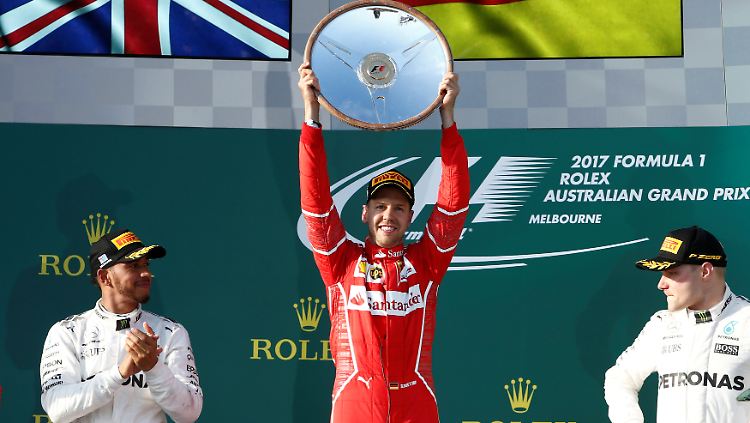 Vettel gibt den Strahlemann.