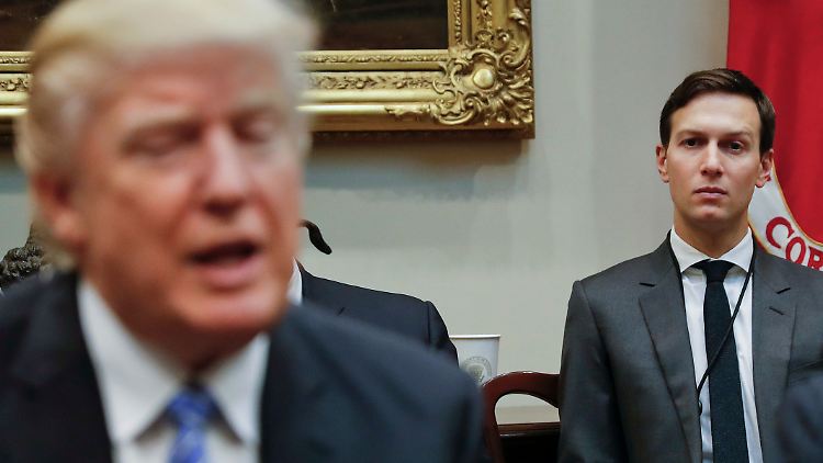 In der Übergangsphase hin zur Trump-Regierung ist Jared Kushner (r.) der primäre Verbindungsmann zu ausländischen Regierungen.