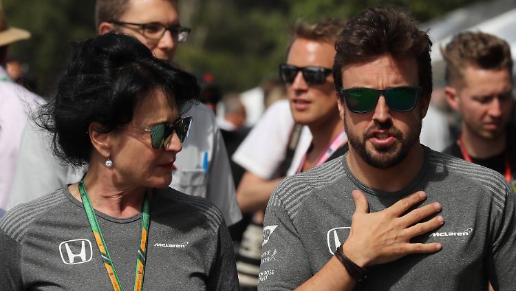 So'n Hals hat er, der Fernando Alonso.