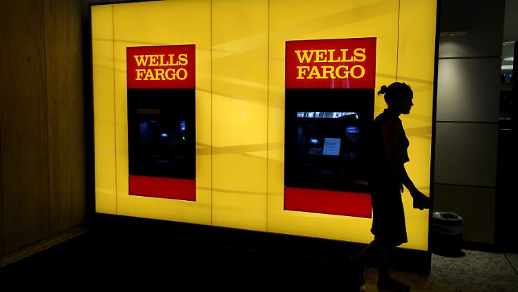 Die Zahlung von 110 Millionen Dollar käme zu den 185 Millionen Dollar hinzu, die Wells Fargo bereits zahlen musste.