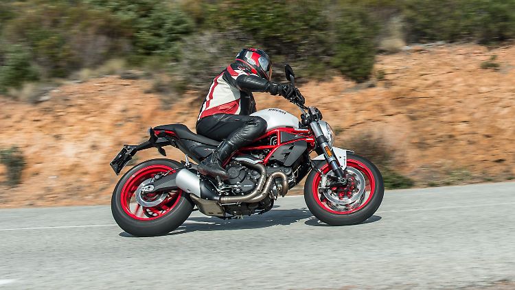 Der Einstieg in die MOnster_Welt von Ducati ist mit 9000 Euro nicht ganz billig.