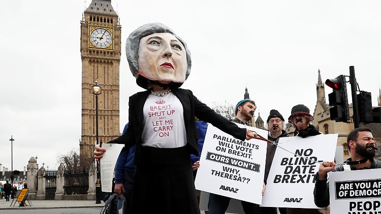 Demonstranten protestieren in London gegen den EU-Austritt.