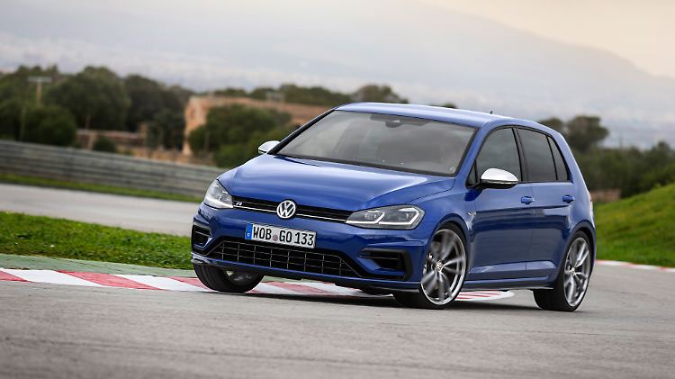 Geschärfte Front und 10 PS mehr lassen den Golf R in einer anderen Liga fahren.