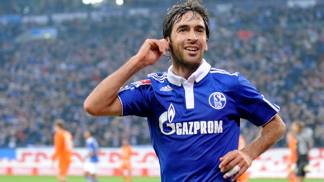 Königsblauer Weltstar: Raúl.
