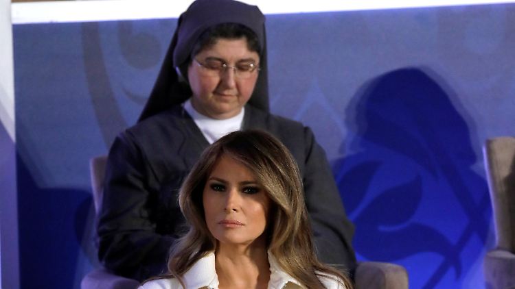 Melania Trump lebt mit ihrem Sohn in New York, ihr Mann verbringt seine Zeit im Weißen Haus und am Wochenende in Florida. Das kostet.