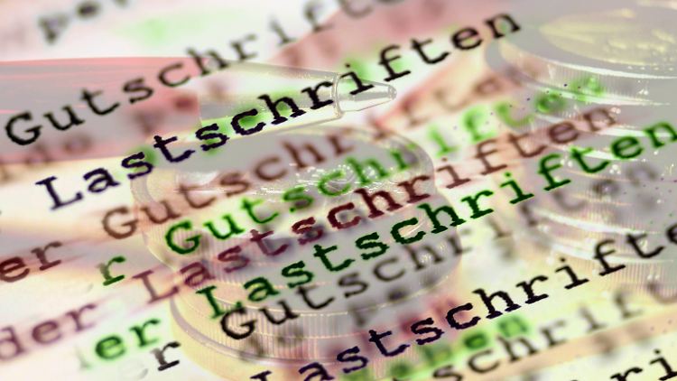 Steigende Kontogebühren lauern derzeit allerorten. 