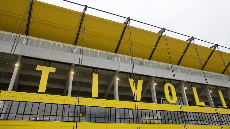 "Zwei Insolvenzen in fünf Jahren sind völlig inakzeptabel und Negativwerbung für den Fußball": Rainer Koch sieht die Schuld bei Alemannia Aachen.