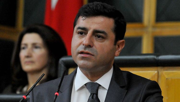 Selahattin Demirtas drohen 142 Jahre Haft.