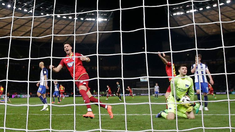 Sandro Wagner ließ sich auch von einem ausgerenktem Finger nicht stoppen - auch wenn er kein Tor erzielte.