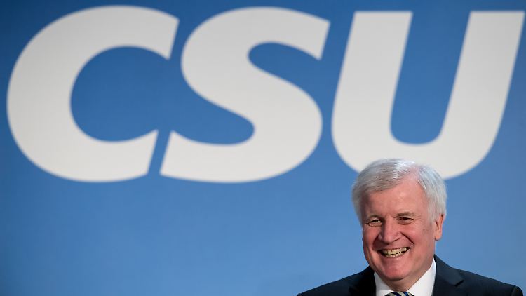Hat jetzt nichts mehr an der Kanzlerin auszusetzen: Horst Seehofer