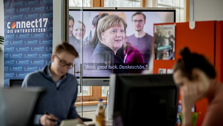 In der Wahlkampfzentrale der CDU arbeiten Junge Union, Parteistrategen und Werber der Agentur Jung von Matt zusammen dafür, dass Angela Merkel Kanzlerin bleibt.