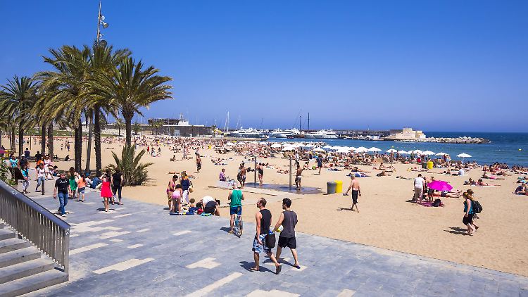 Auch am Strand warten Diebe nur darauf, dass Touristen unachtsam sind.