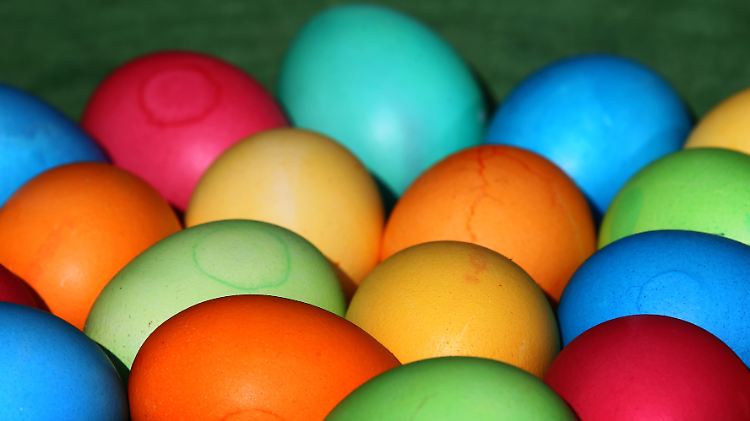 Färben geht mit weißen Eiern besser. Kommen davon zu Ostern auch mehr in den Handel?