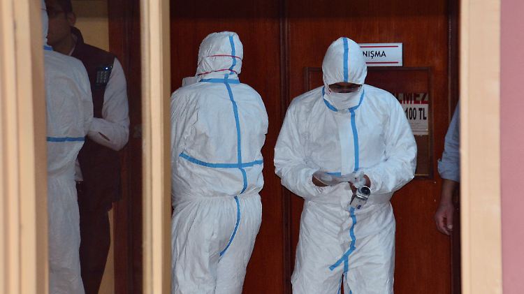 Experten der Weltgesundheitsorganisation untersuchten in der Türkei Opfer des mutmaßlichen Giftgasangriffs in Syrien.