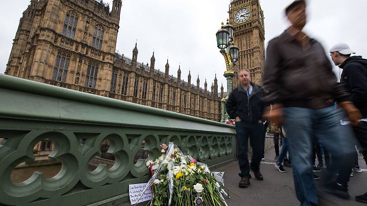 Auf der Westminster Bridge raste der Attentäter mit dem Auto in eine Menschenmenge.