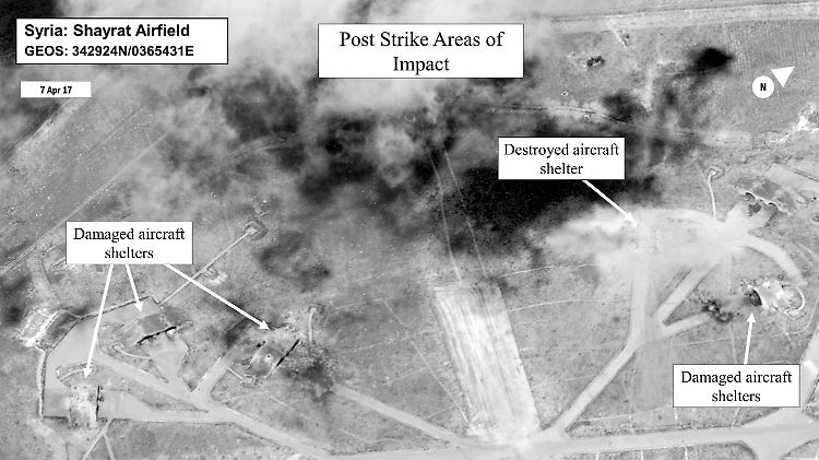 Das Foto des US-Militärs soll die Schäden auf dem syrischen Luftwaffenstützpunkt zeigen.