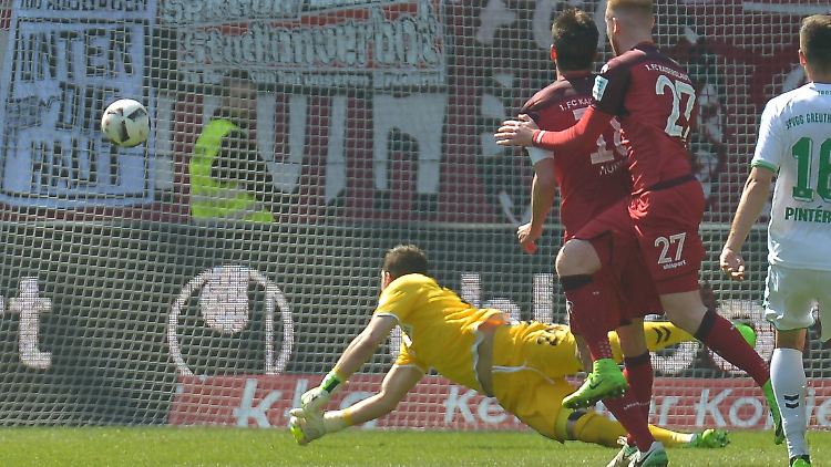 Norbert Meier und der 1. FC Kaiserslautern schöpfen neue Hoffnung im Abstiegskampf.