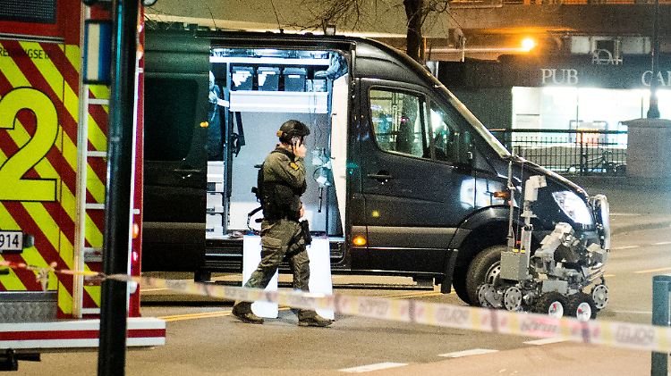 Die Polizei sperrte den Fundort des Gegenstands weiträumig ab.
